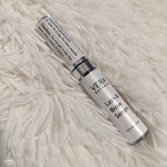 Vera Botanicals Other - Vera Botanicals Lash & Brow Serum